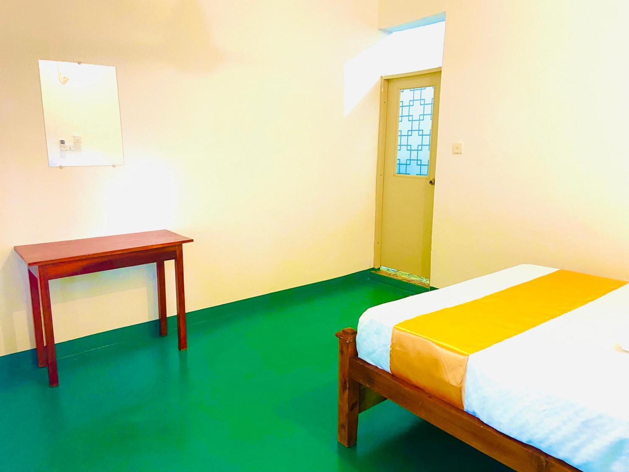 Marina Way Hotel Arugam Bay Exterior foto